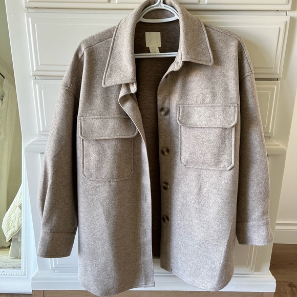H&M Jackets & Blazers - H&M shacket size med
